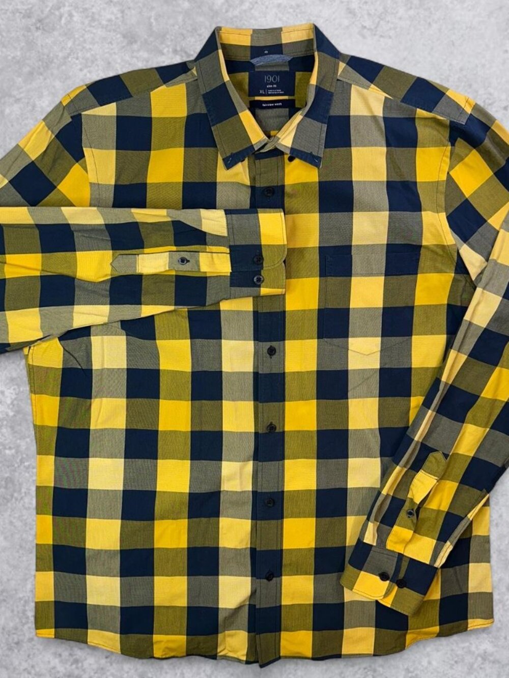 Men's 1901 Blue and Yellow Plaid Button-Up XL